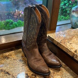 Super cute Justin cowboy boots women’s 7.5